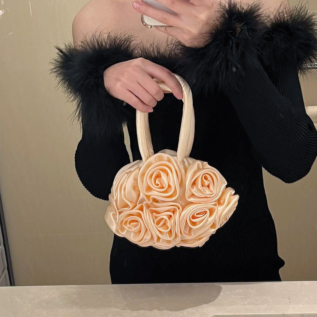 Retro Hand-held Oblique Handmade Flower Round Bag